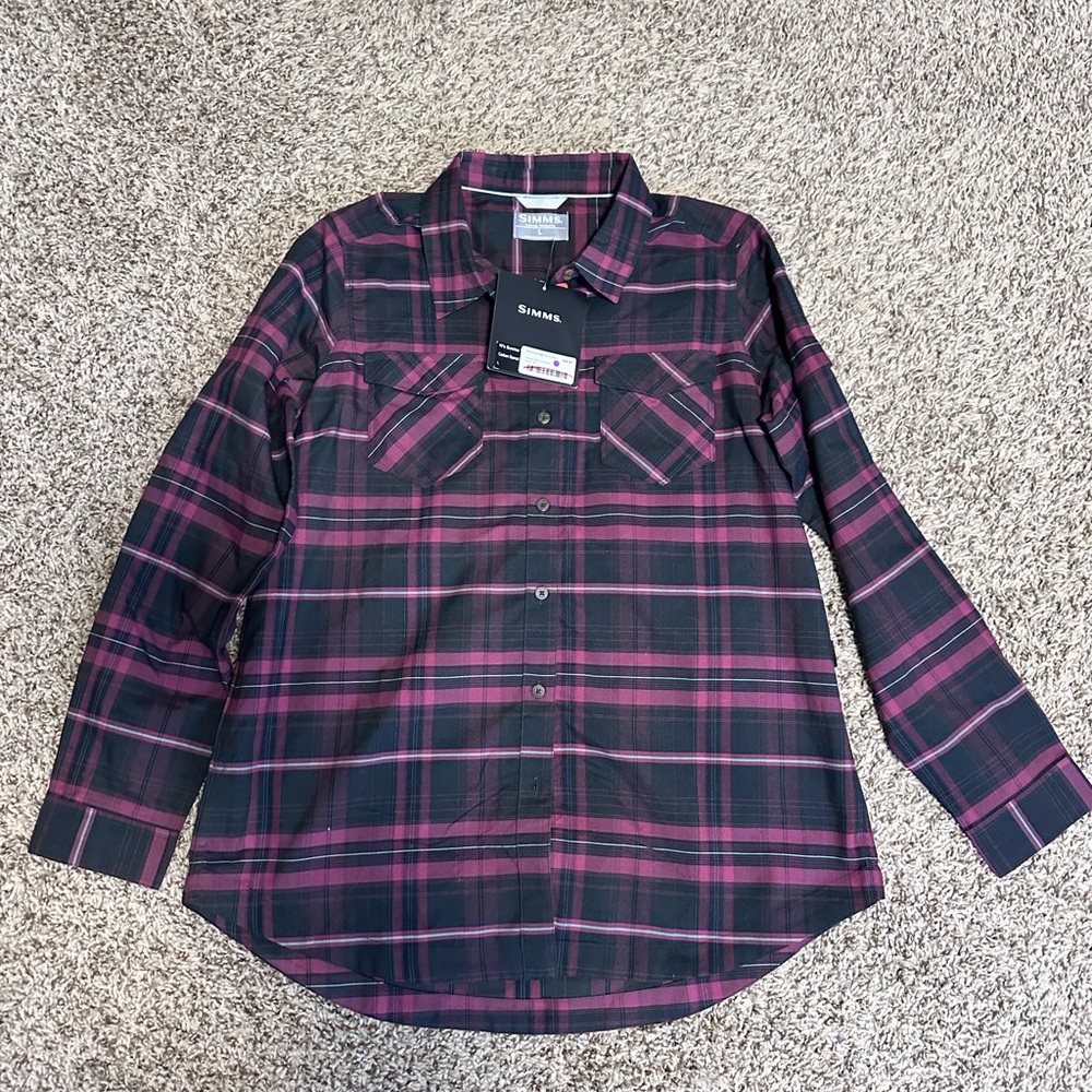 Women’s Simms button down.